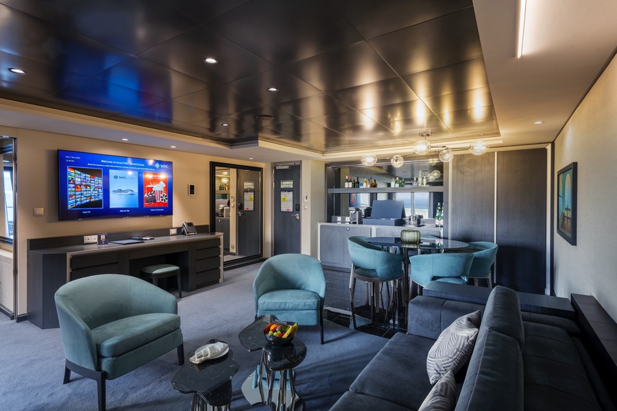 MSC Cruises MSC World Europa MSC Yacht Club Royal Suite YC3 - Ivan Sarfatti.jpg